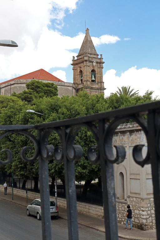 Ferienwohnung Conte Agostino Pepoli Trapani Exterior foto