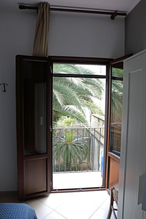 Ferienwohnung Conte Agostino Pepoli Trapani Exterior foto